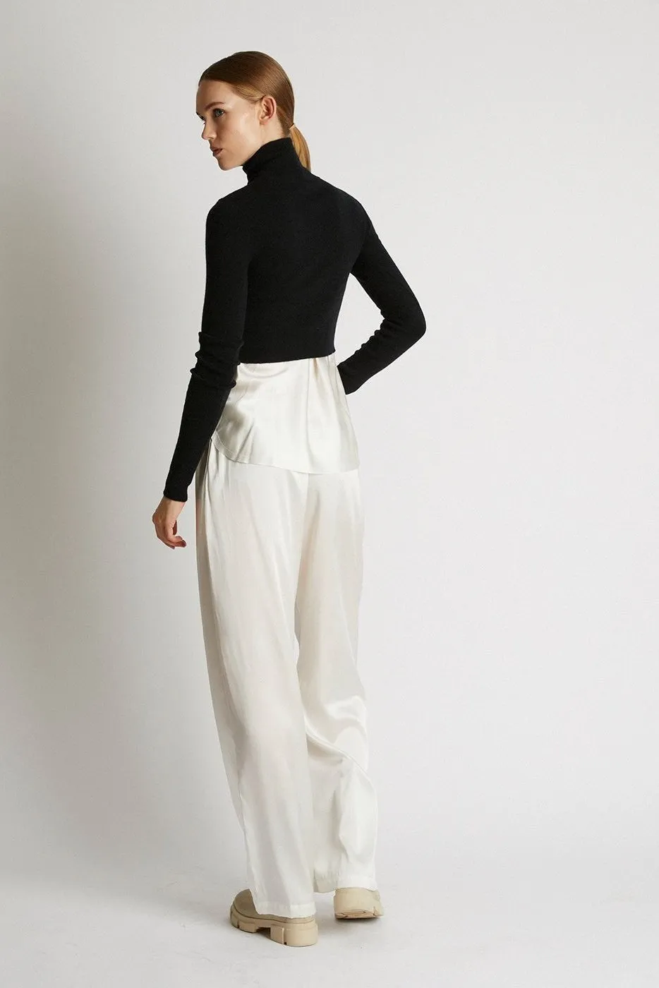   Beryll Cropped Turtleneck | Black